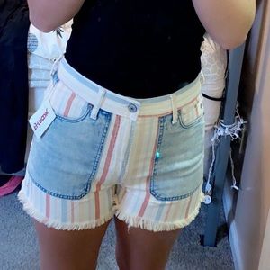 American Eagle Mom Shorts!